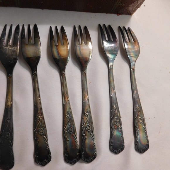 Vintage Schaso German Cocktail Fork Set - Picture 10 of 16